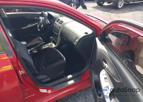 2010 Toyota Corolla S z USA, uszkodzony, nr VIN 2T1BU4EE6AC285190